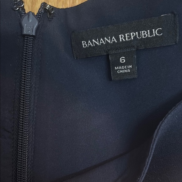 Banana Republic Sleeveless Top - Navy and Orange size 6 - Picture 2 of 5